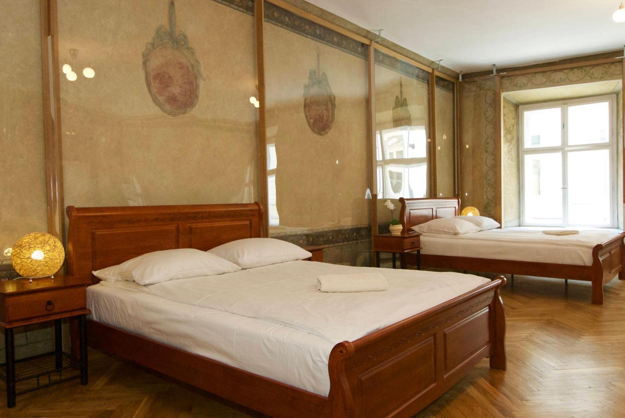 Apartments Legendary Krasków Εξωτερικό φωτογραφία