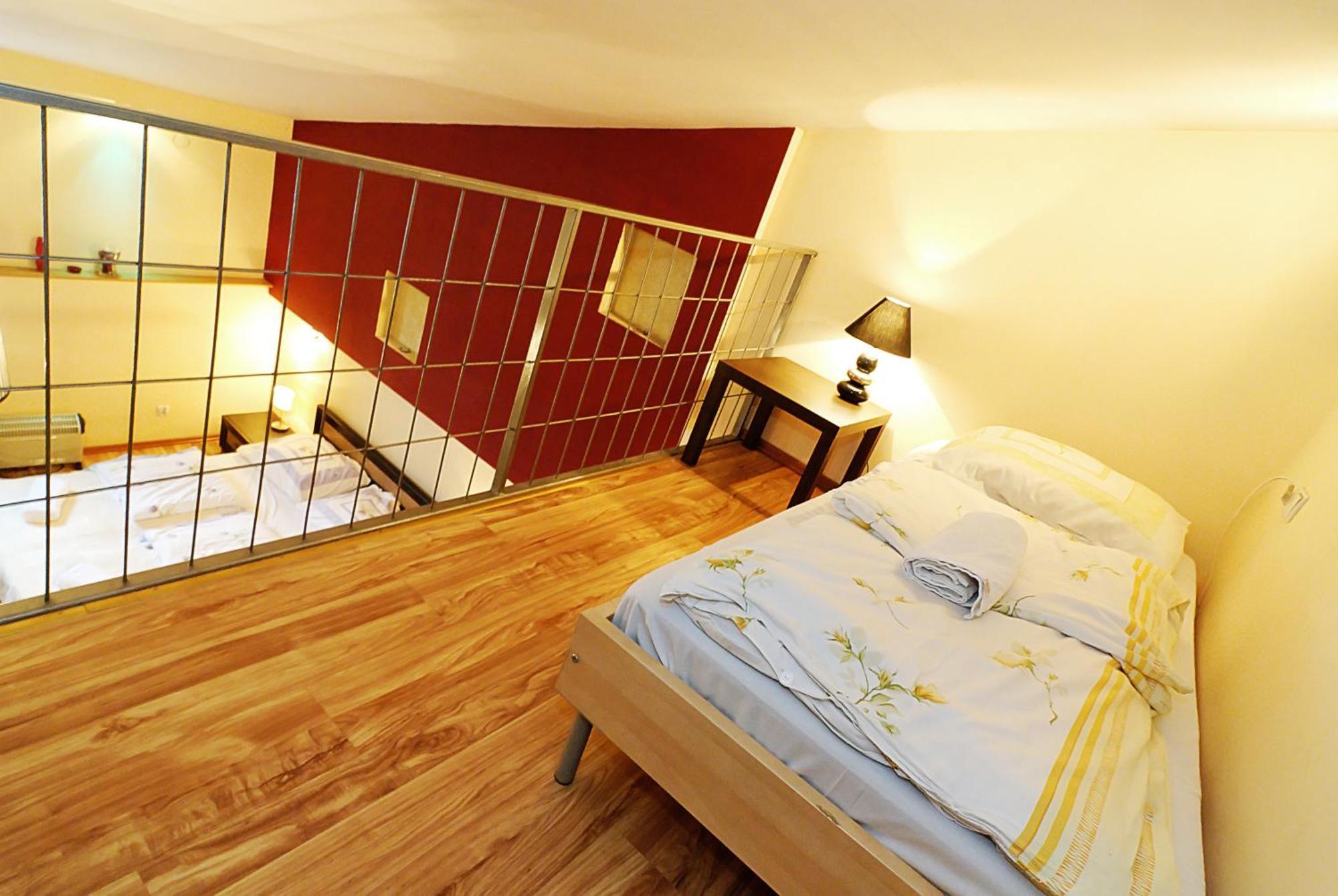 Apartments Legendary Krasków Εξωτερικό φωτογραφία