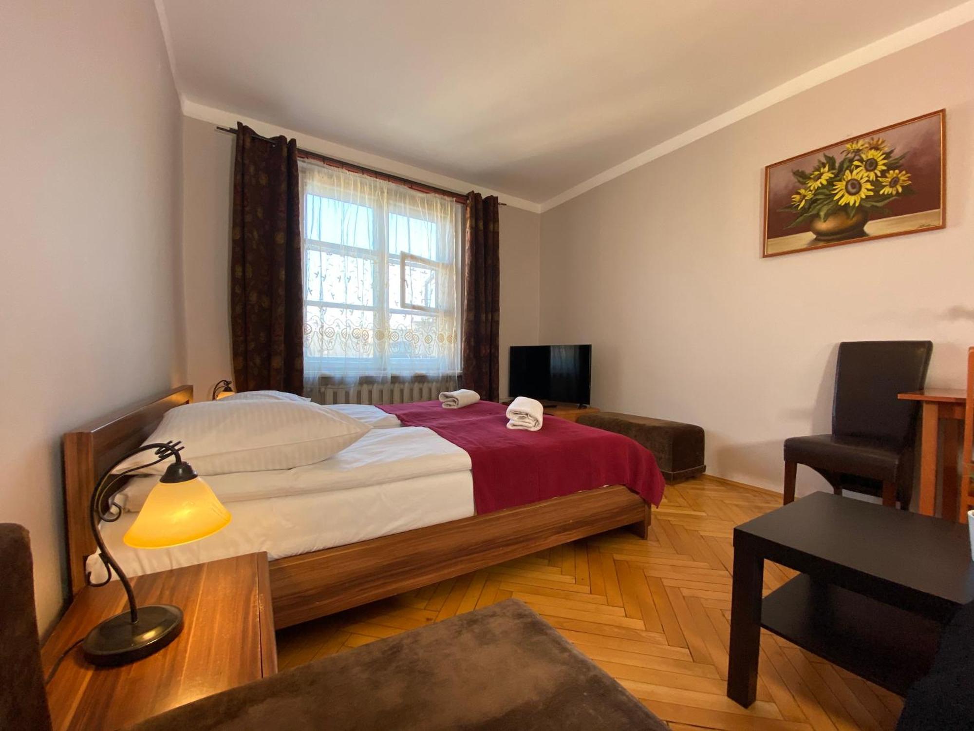 Apartments Legendary Krasków Εξωτερικό φωτογραφία