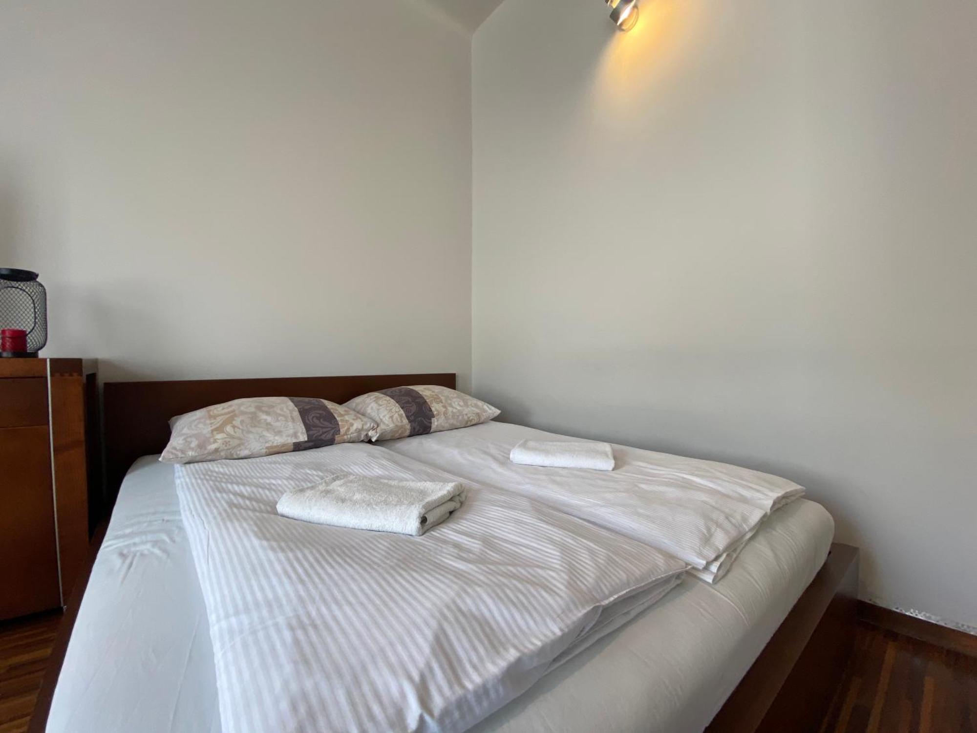 Apartments Legendary Krasków Εξωτερικό φωτογραφία