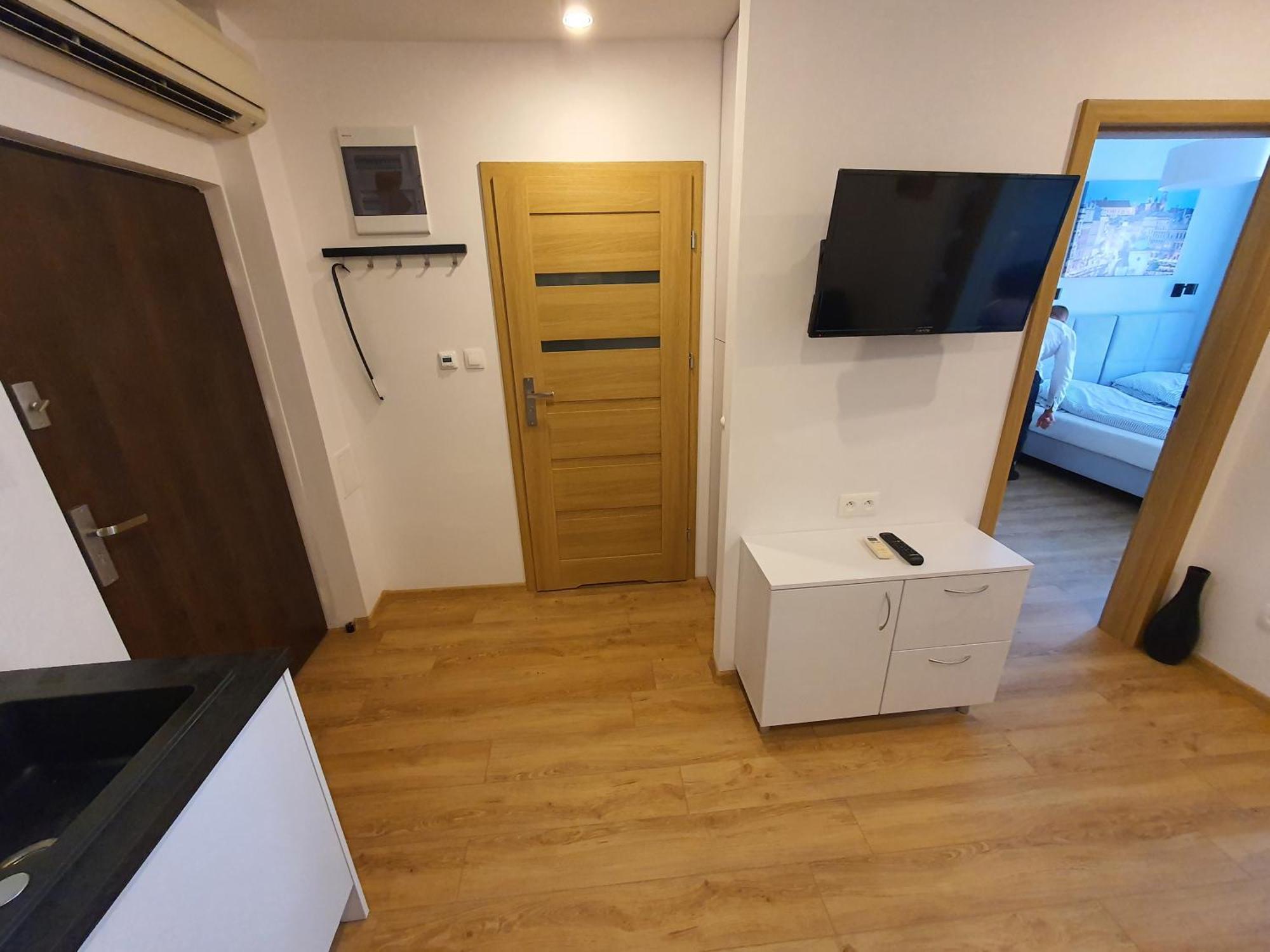 Apartments Legendary Krasków Εξωτερικό φωτογραφία